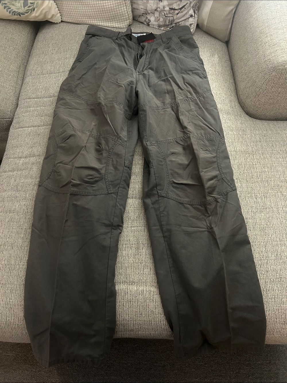Men's Cargo Pants in Olive Green - Durable Everyday Workwear